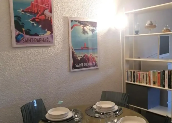 Apartment Of 35m At 450m From The