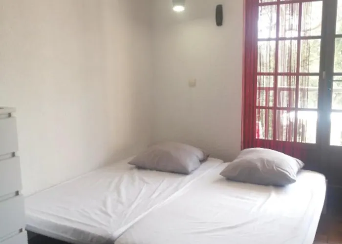 Of 35m At 450m From The * Saint-Raphaël