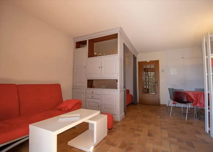 Apartment Of 35m At 450m From The *